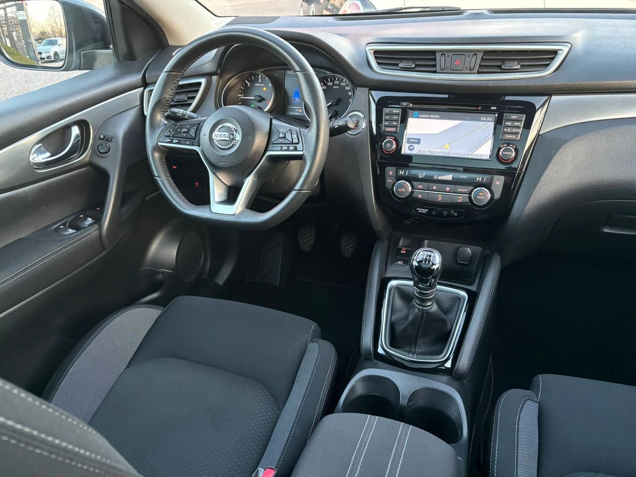 Nissan Qashqai 1.5 dCi N-Connecta