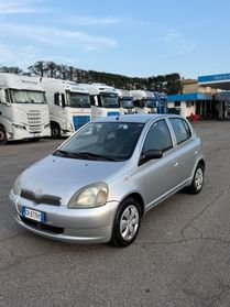 Toyota Yaris 1.0i 16V cat 5 porte