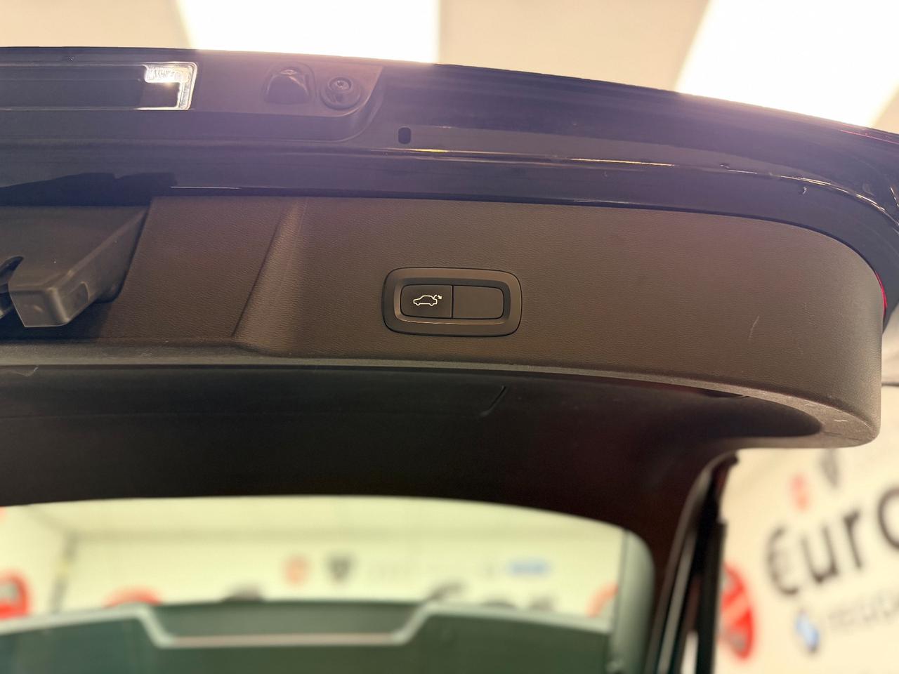 Volvo XC40 1.5 163cv T3 Geartronic Inscription 10/2019 Euro 6D