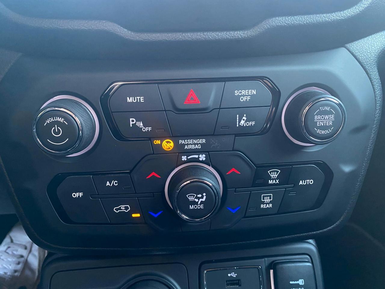 Jeep Renegade 1.3 T4 190CV PHEV 4xe AT6 80th Anniversary