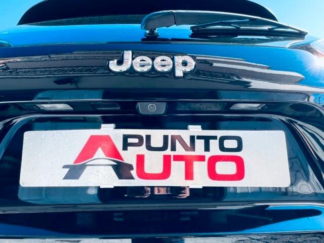 Land Rover Range Velar 2.0 240CV R DYNAMIC TETTO MOTORE NUOVO