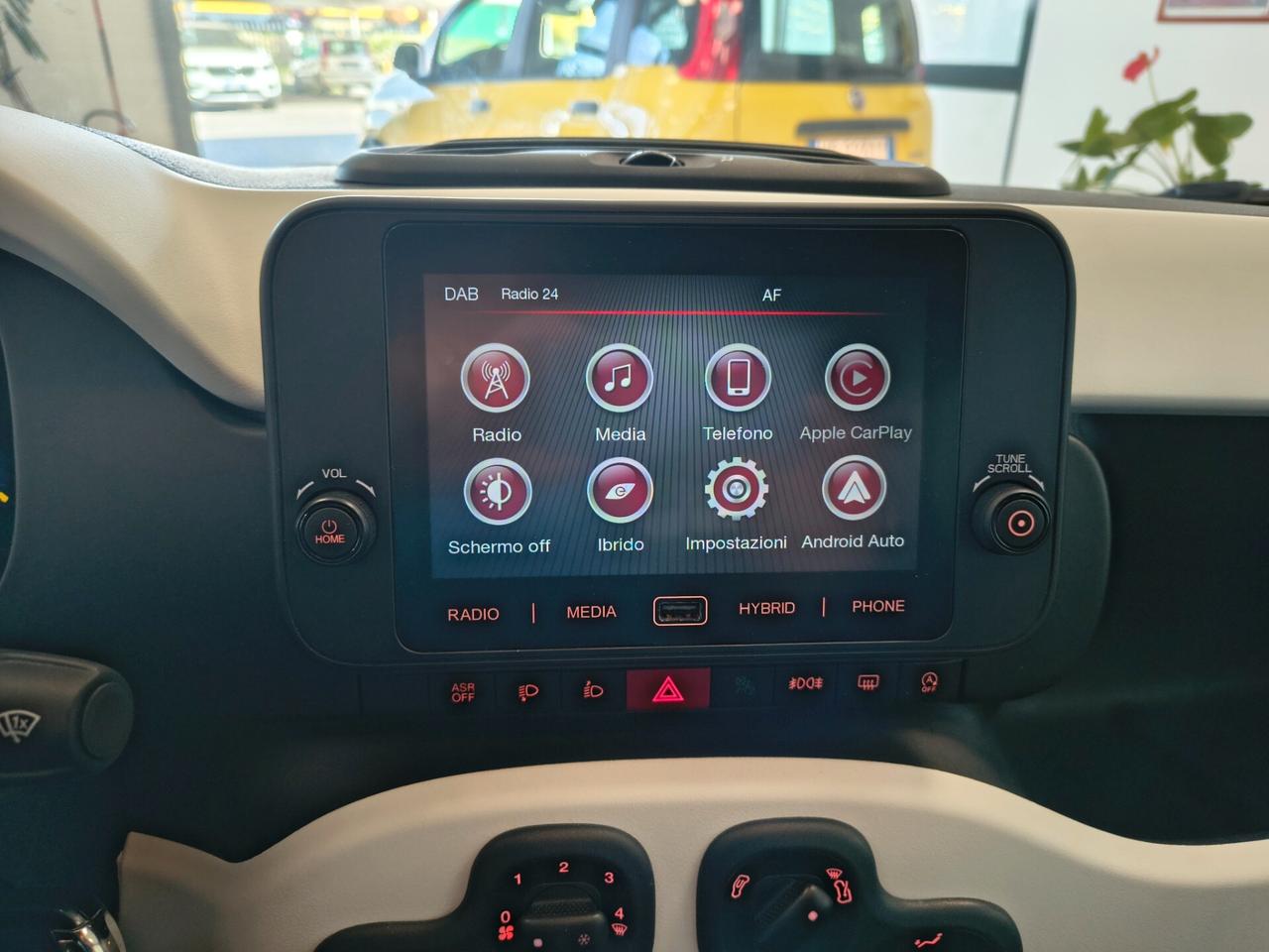 Fiat Panda 1.0 FireFly S&S Hybrid Pandina