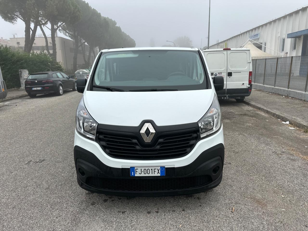 Renault Trafic 1.6 dCi 125CV 6 posti Permuta