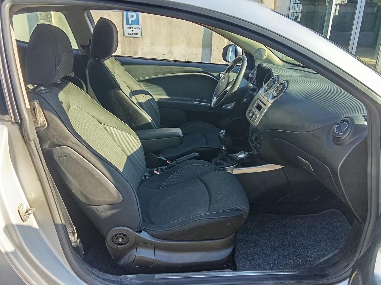 Alfa Romeo MiTo 1.4 105 CV M.air S&S Distinctive