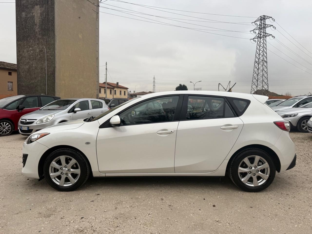 Mazda 3 1.6 MZ-CD 109 CV 5p. Advanced Unico Top