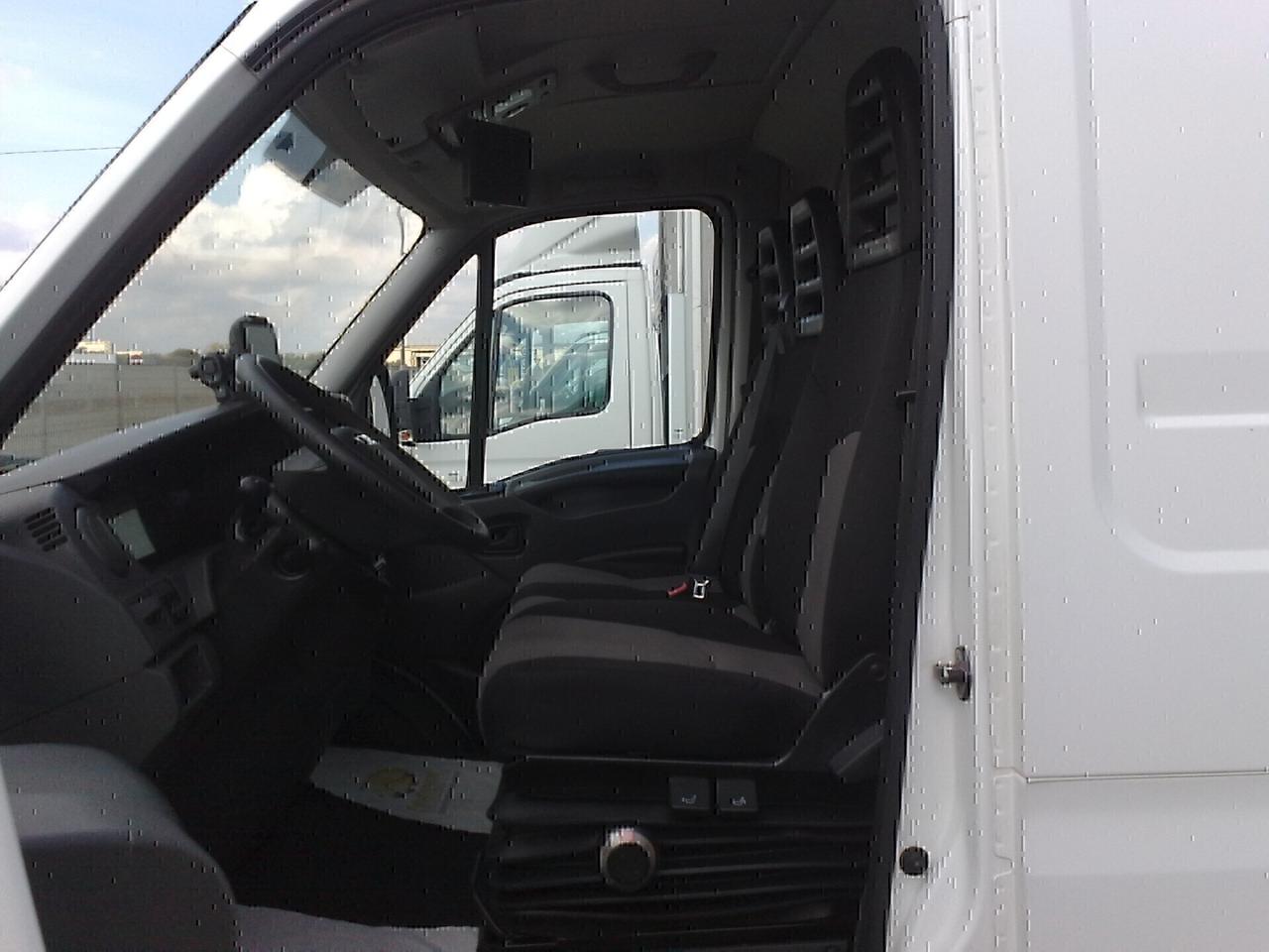 Iveco Daily 35s17 3000cc 170cv Automatico - 2014