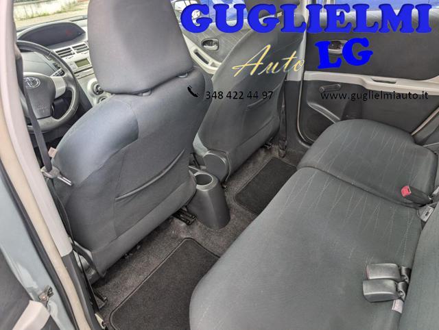 TOYOTA Yaris 1.3 5 porte Sol