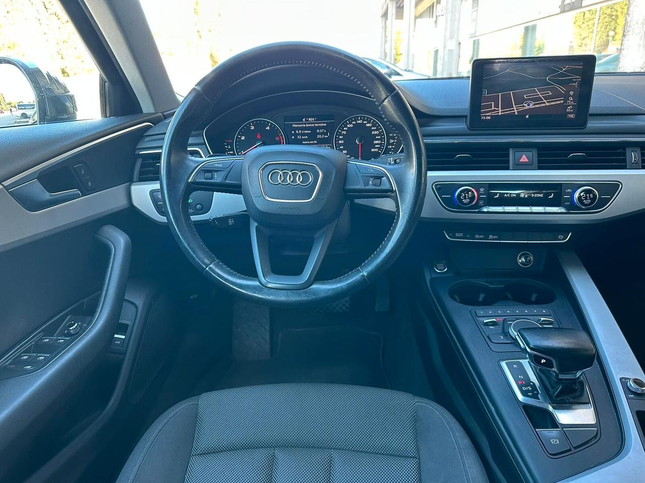 Audi A4 2.0 TDI 150 CV S tronic