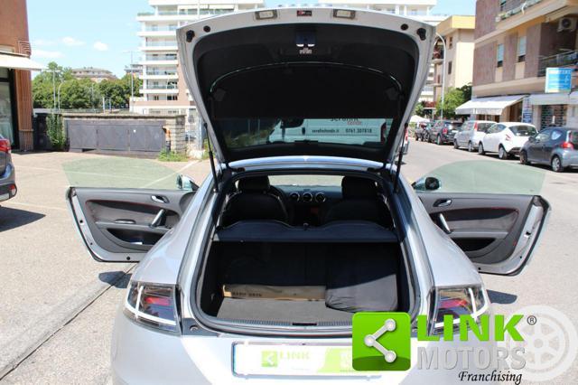 AUDI TTS Coupé 2.0 272 CV TFSI quattro S tronic