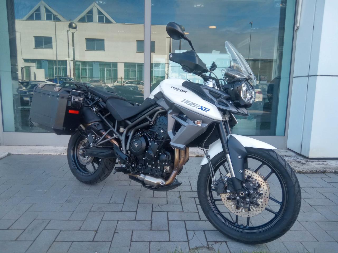 Triumph Tiger 800 XR