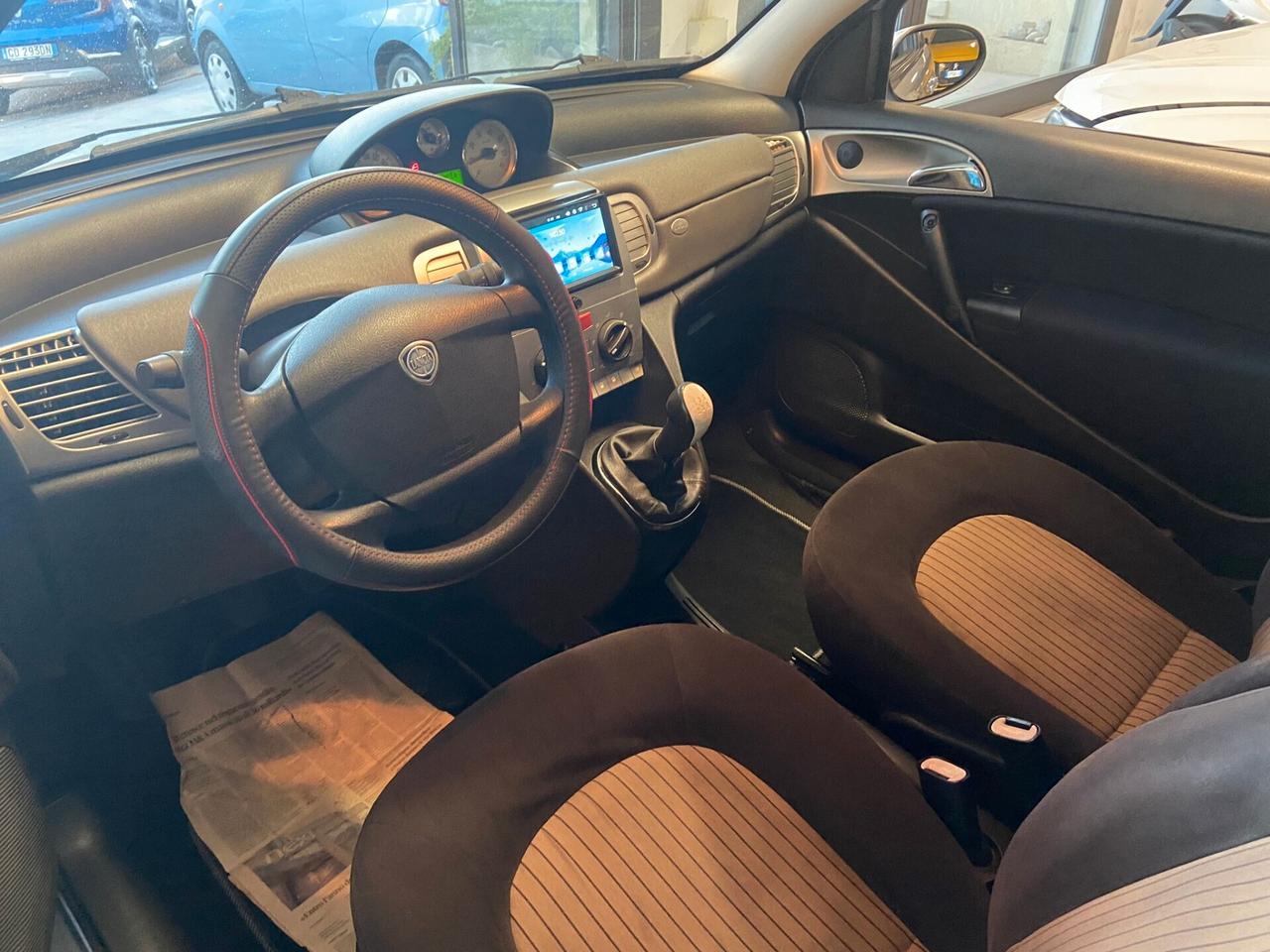 Lancia Ypsilon 1.3 MJT 16V 95 CV 5 porte S&S Gold