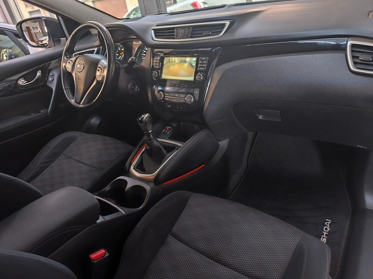 Nissan Qashqai 1.5 diesel 110CV FULL OPTIONAL