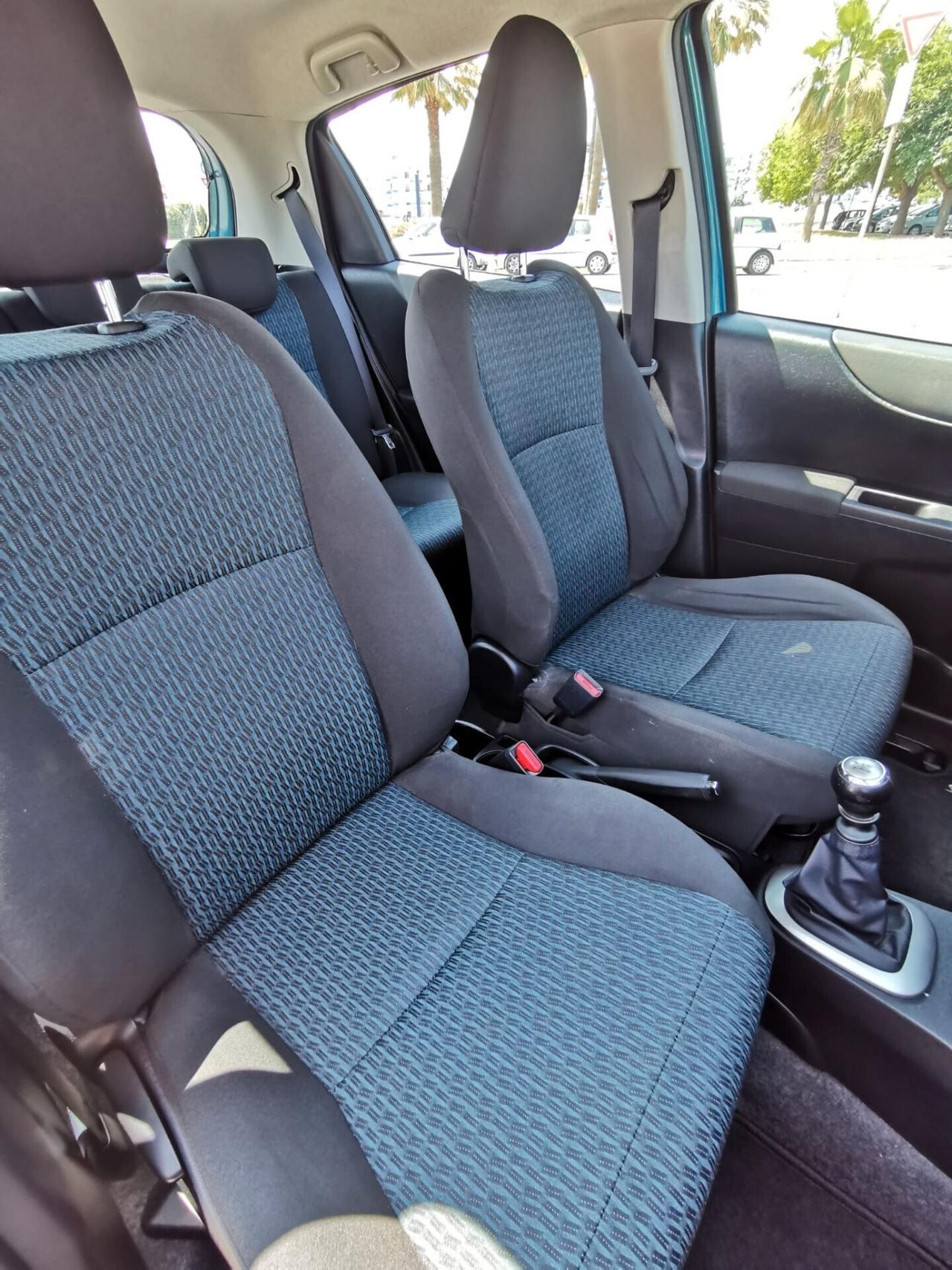 Toyota Yaris 1.4 D-4D 5 porte Lounge 2012