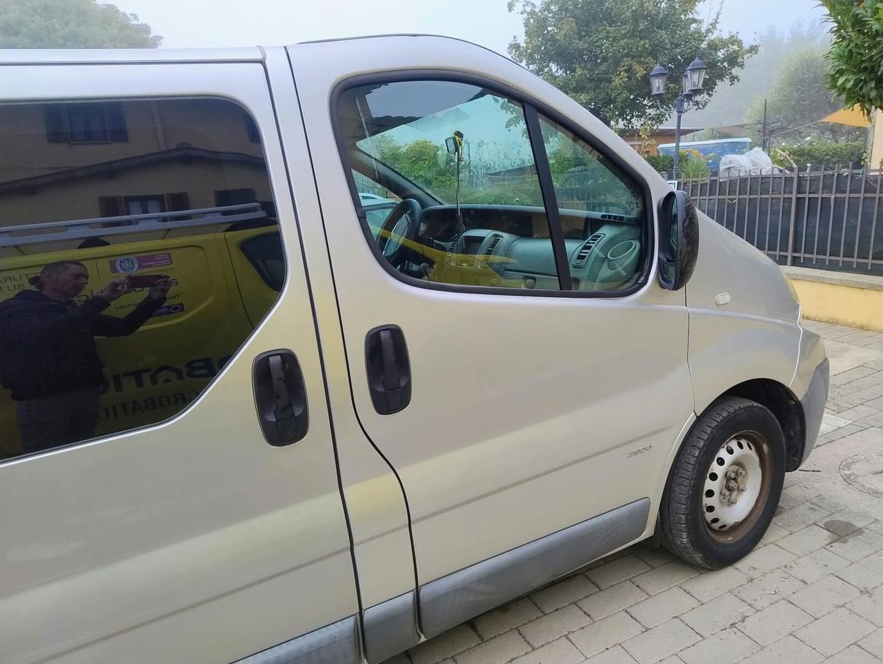 Renault Trafic 2.0 dCi