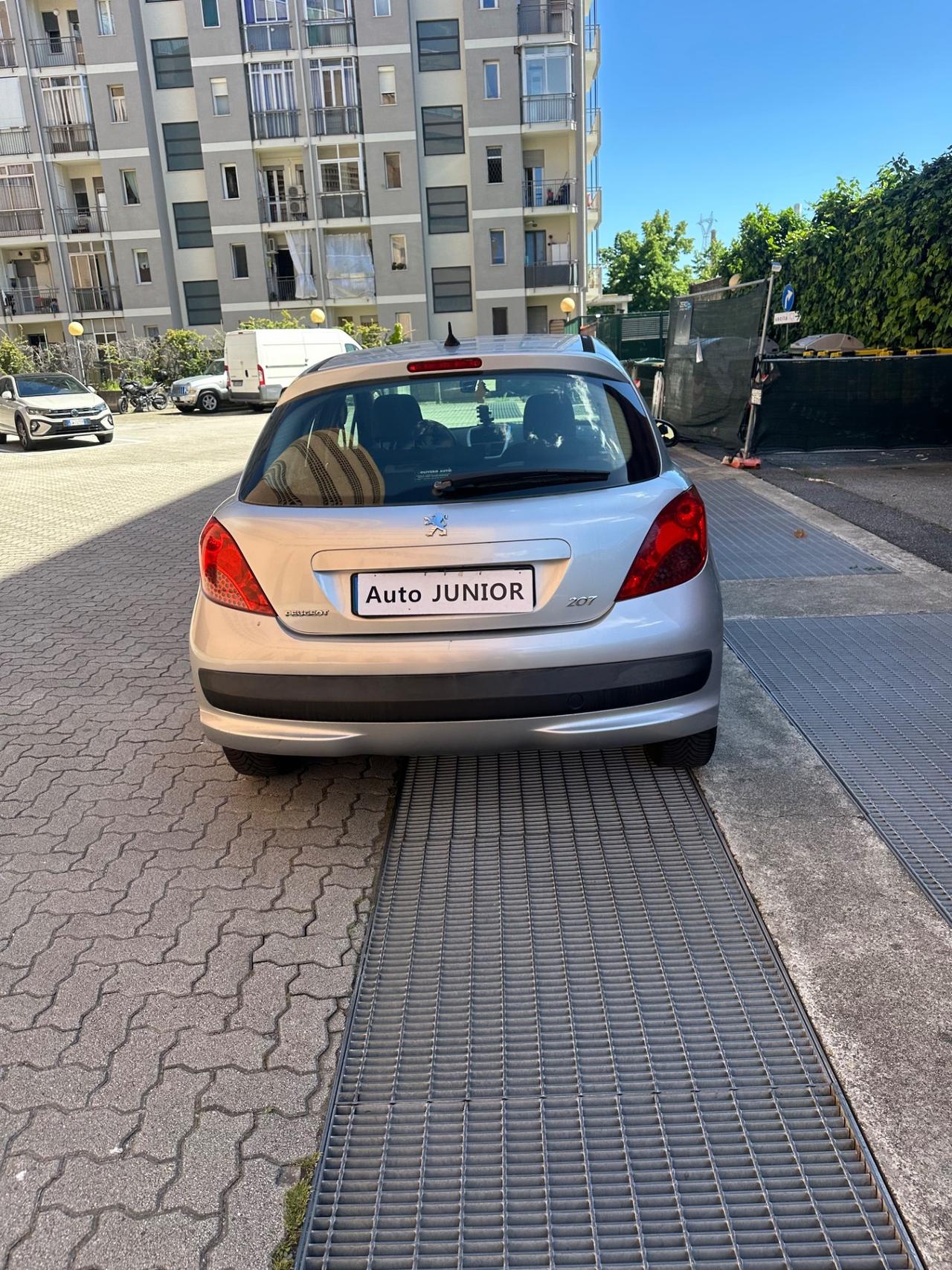 Peugeot 207 1.4 88CV 5p. ONE Line