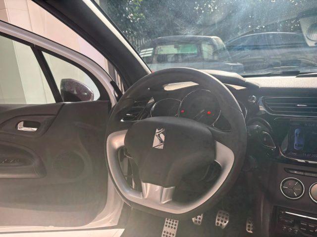 DS AUTOMOBILES DS 3 1.4 HDi 70 Chic