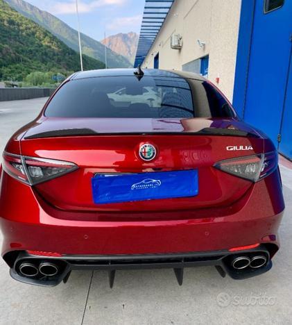 ALFA ROMEO Giulia 2.9 T V6 AT8 Quadrifoglio ROSS