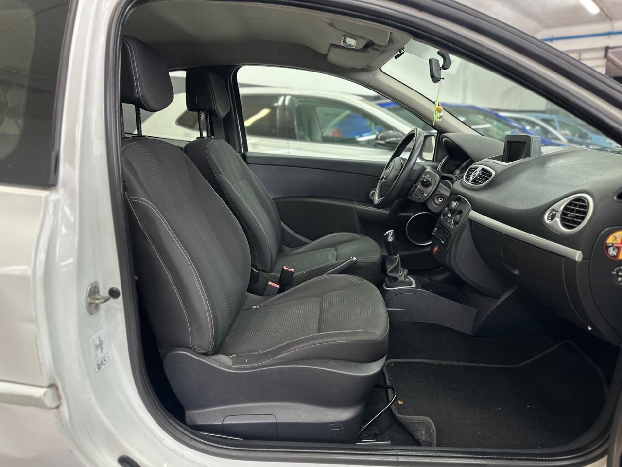 Renault Clio 1.2 16V 3 porte Dynamique
