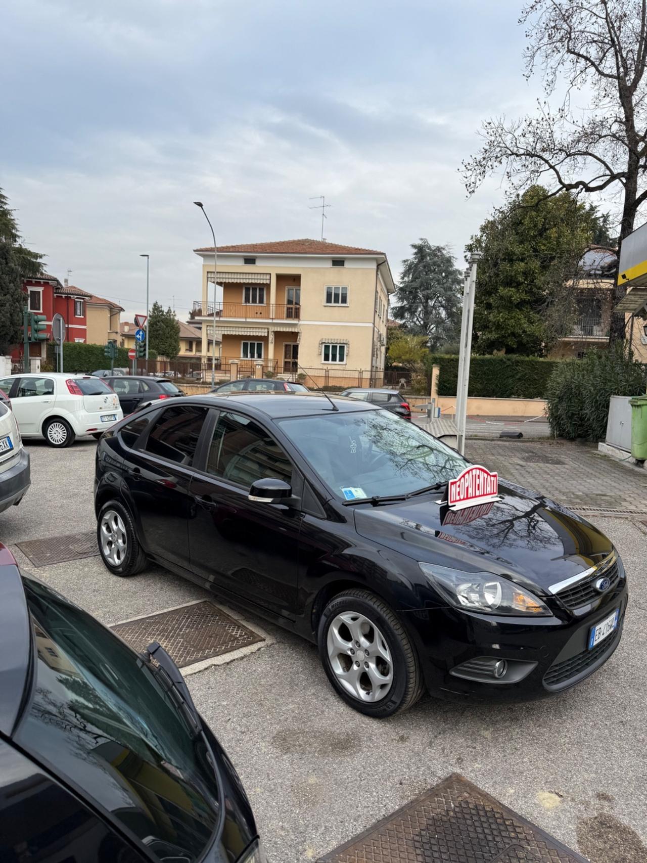 Ford Focus 1.6 (115CV) 5p. Bz.- GPL Titanium