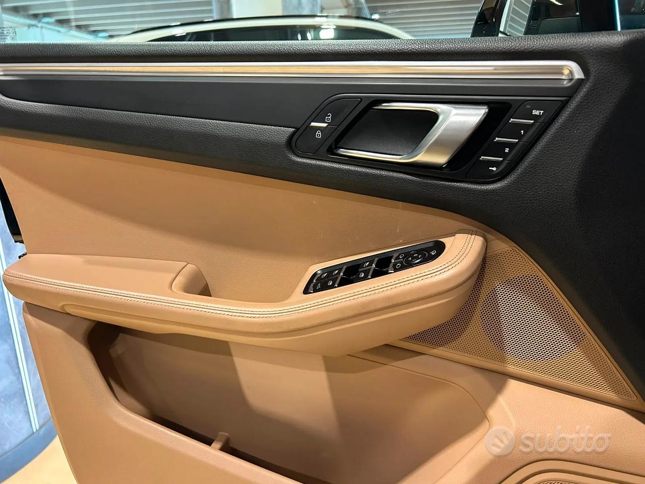 PORSCHE MACAN 2.0