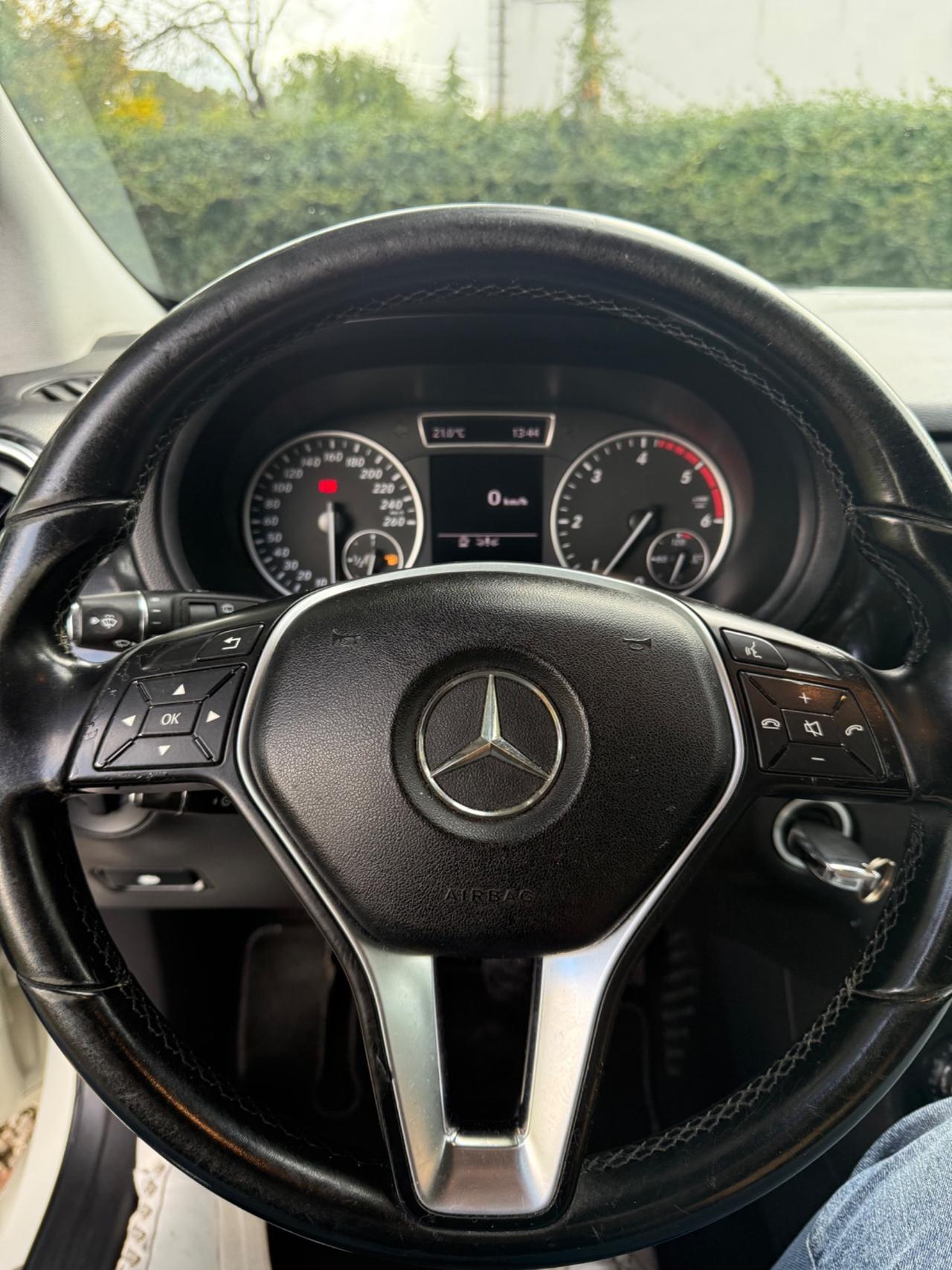 Mercedes-benz B 200 CDI Executive km certificati