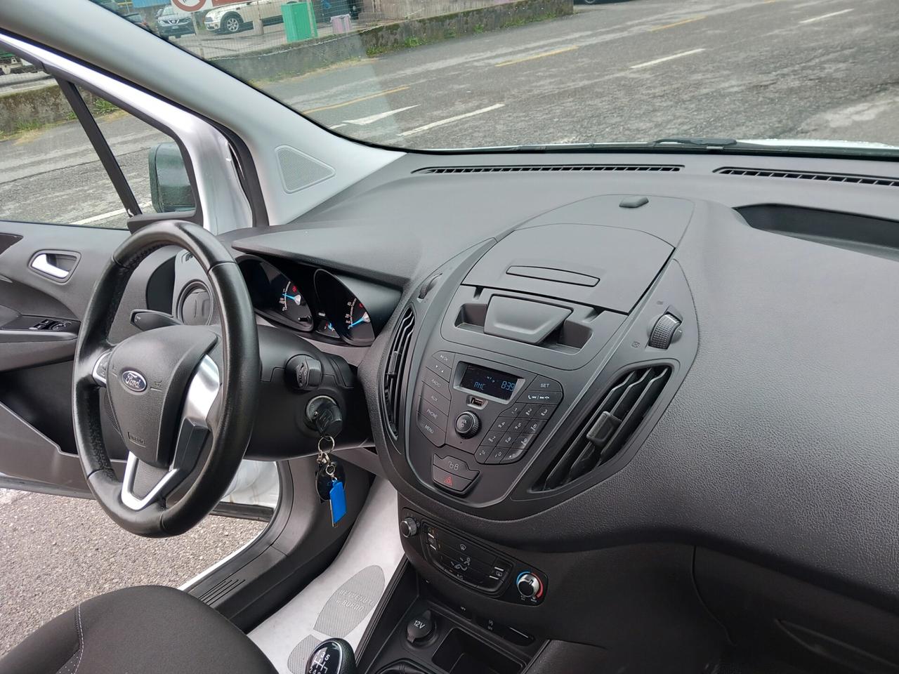 Ford Transit Courier 1.5 TDCi 75CV