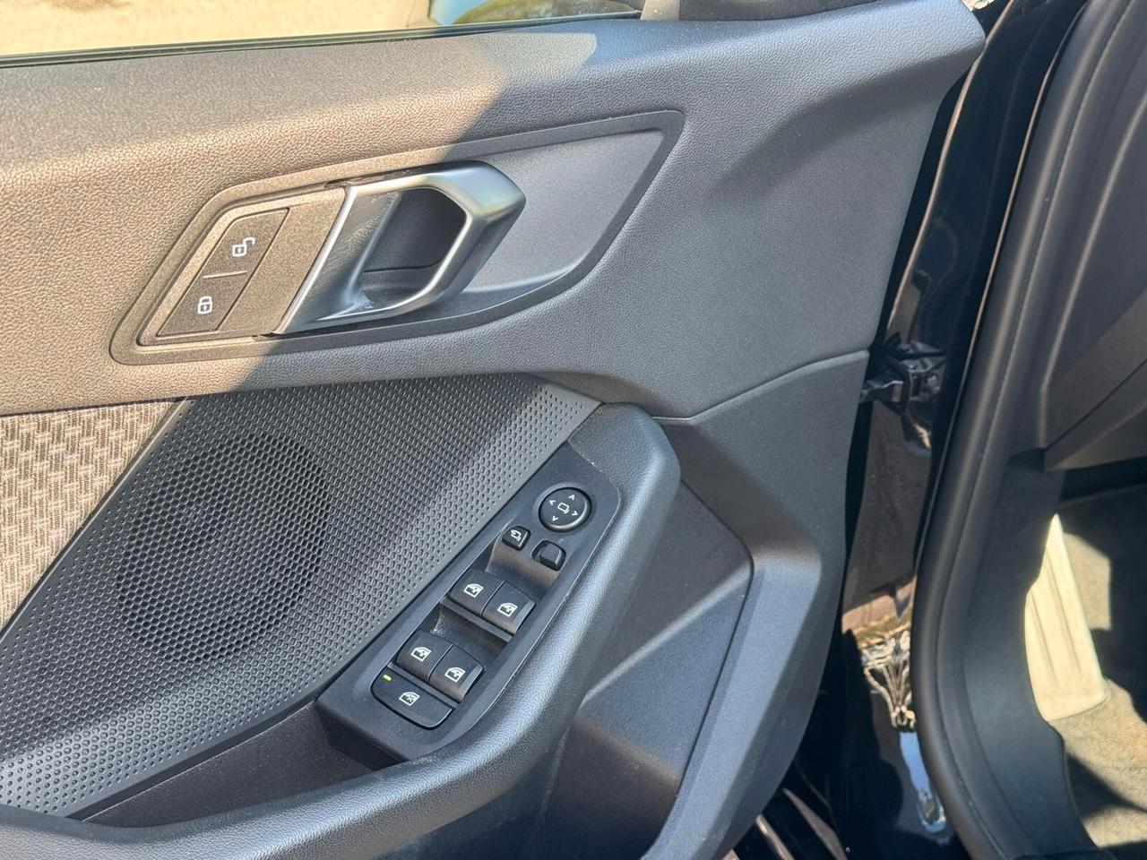 Bmw 118 118d 5p. Colorvision Edition