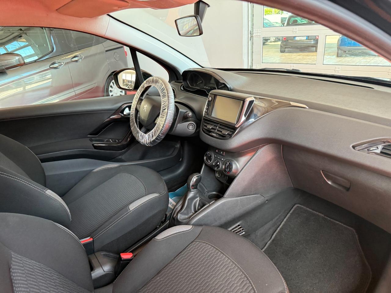 Peugeot 208 BlueHDi 75 3 porte Allure