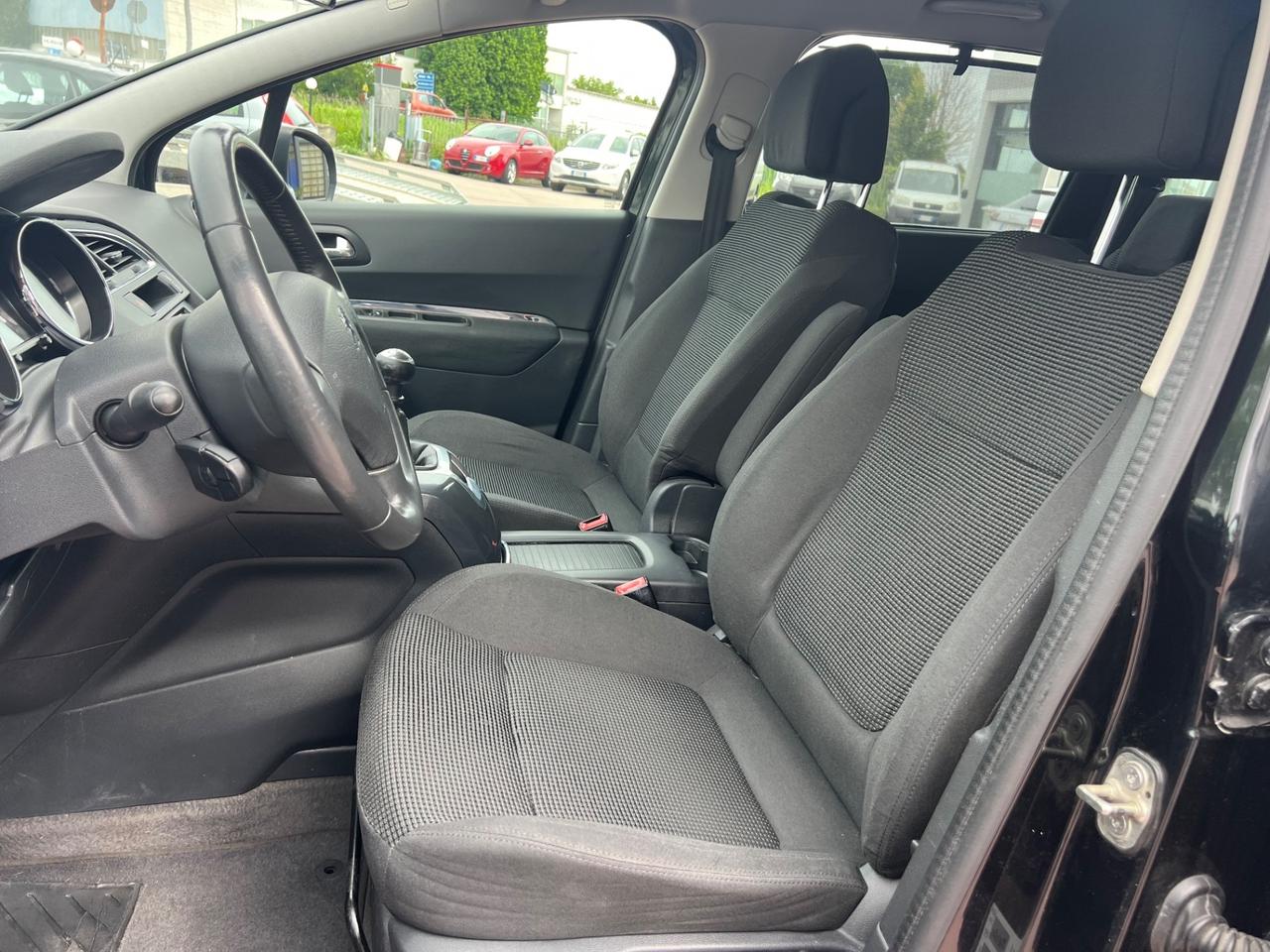 Peugeot 5008 1.6 HDi 112CV Business