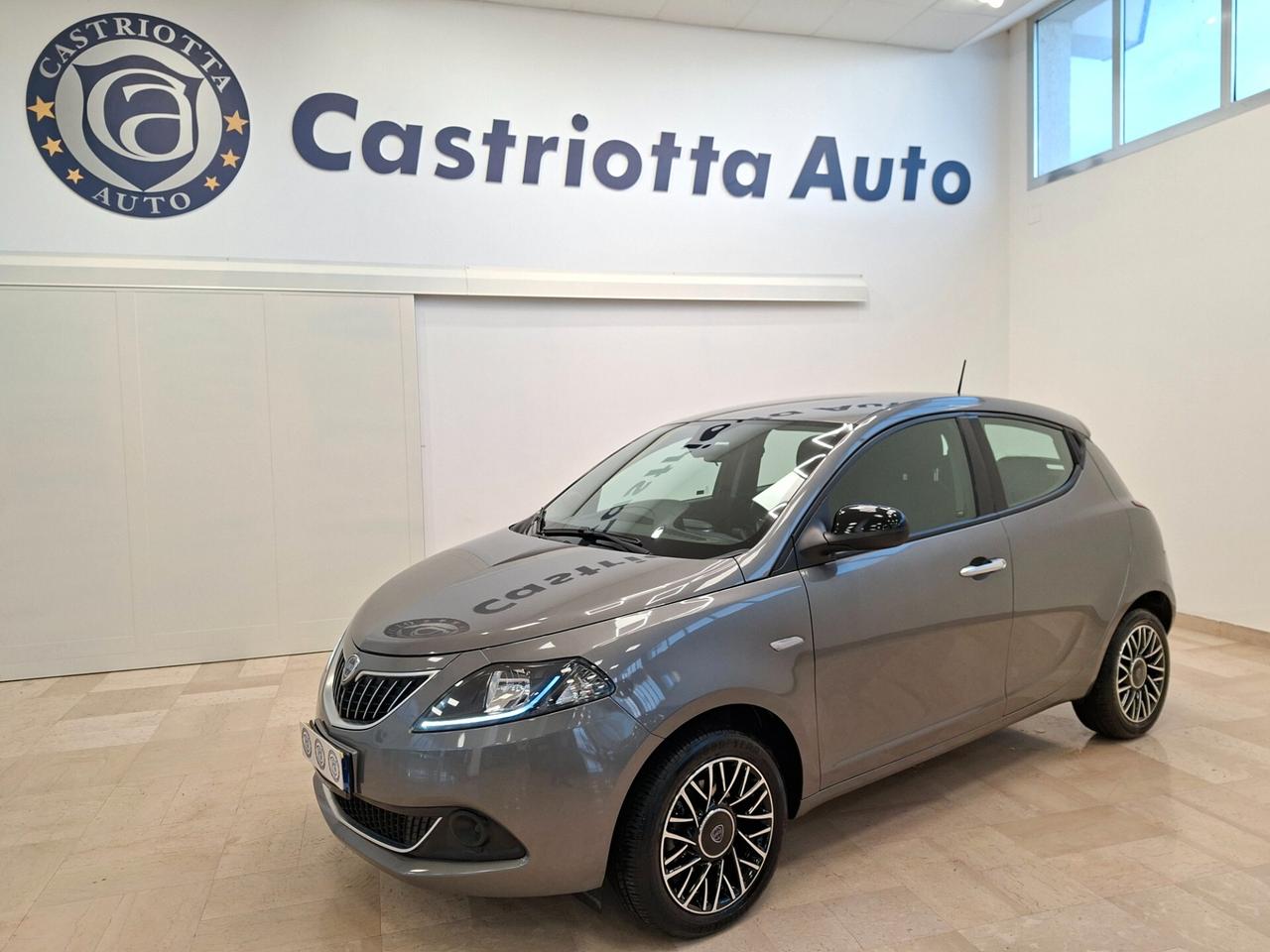 Lancia Ypsilon 1.0 FireFly 5 porte S&S Hybrid Gold km 15.679