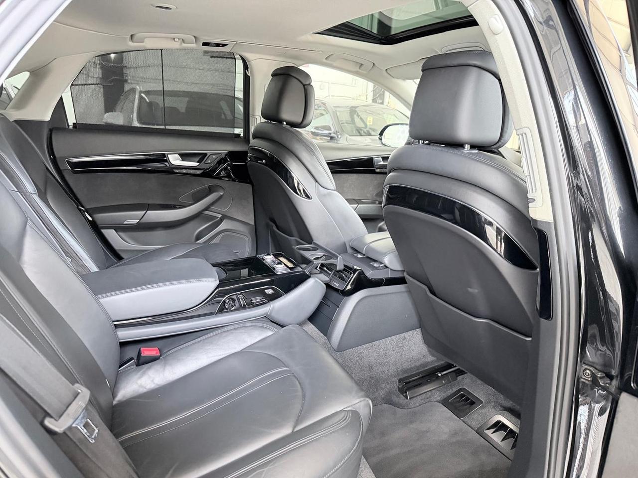 Audi A8 3.0 TDI 262 CV ultra quattro tiptronic