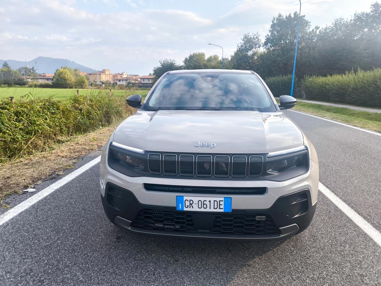 JEEP AVENGER 1,2 BENZINA 100 CV- 2023- OK NEOPATENTATI