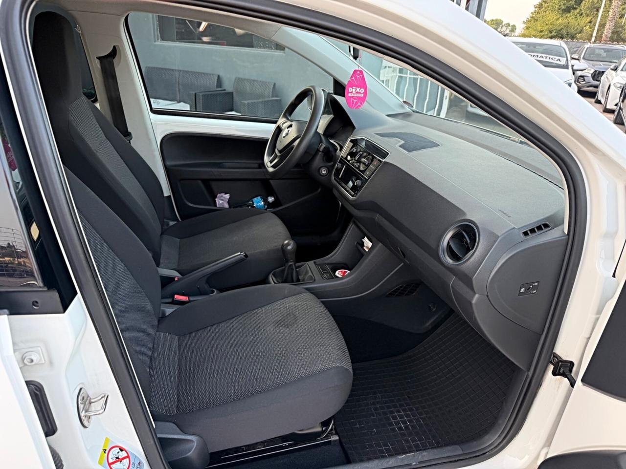 Volkswagen up! 1.0 5p. move