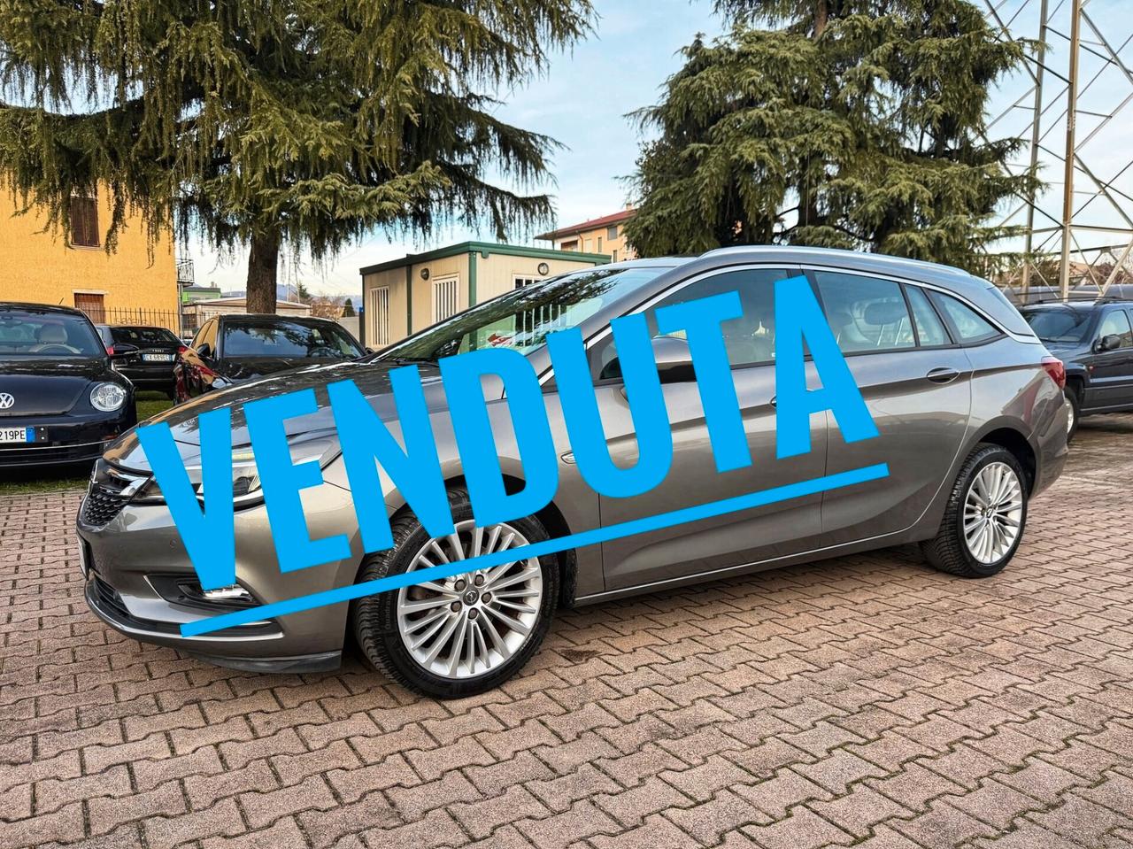 Opel Astra 1.6 CDTi 110CV AUTOMATICA NAVIGA CRUISE CAMERA OK NEOPATENTATI