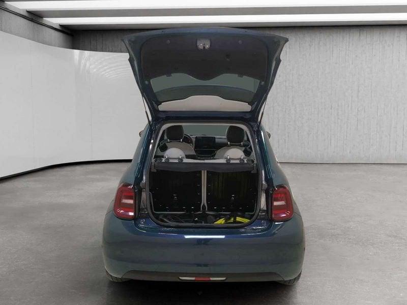 FIAT 500 500e 42 kWh La Prima