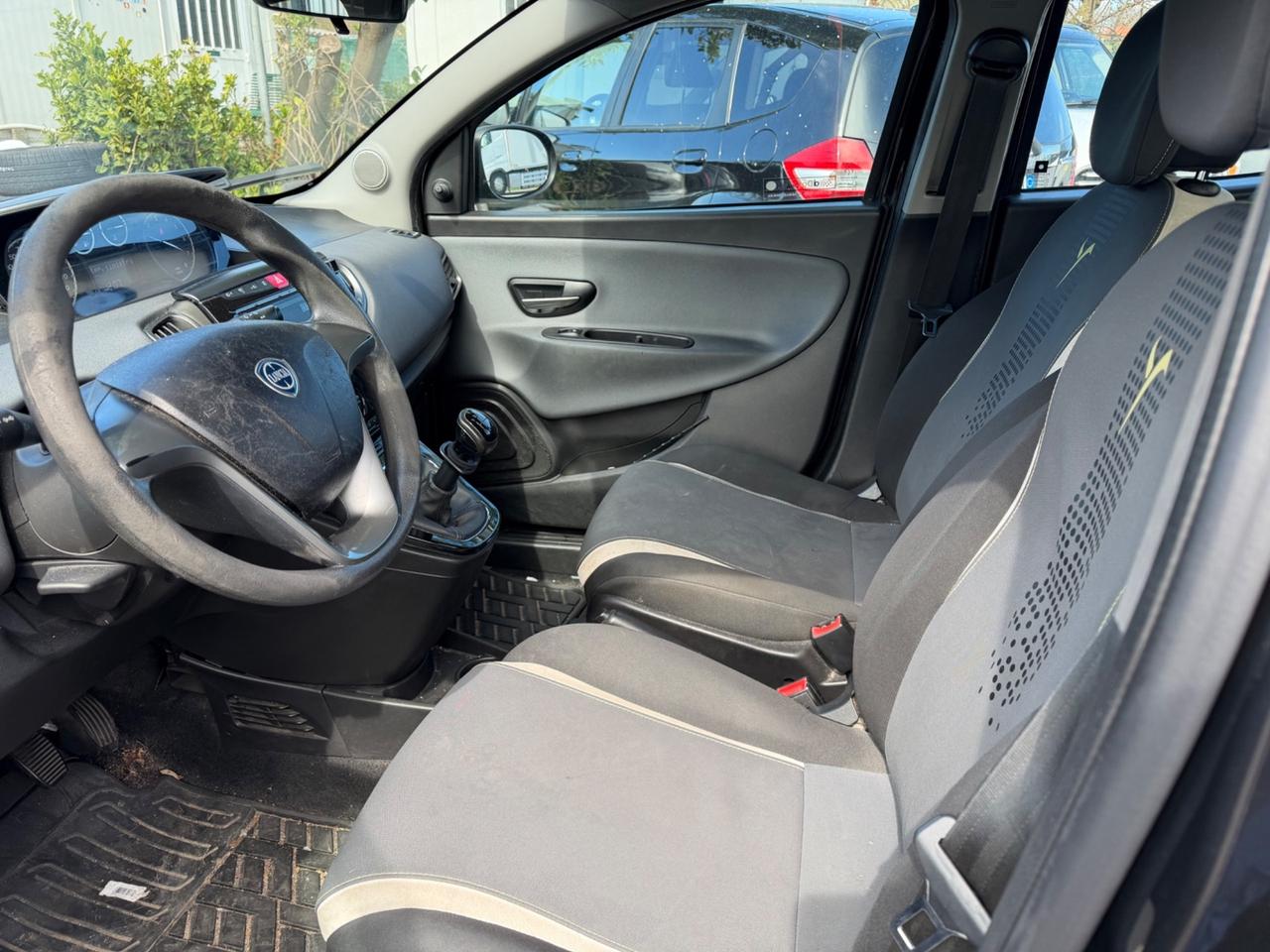 Lancia Ypsilon 1.2 69 CV 5 porte Elle