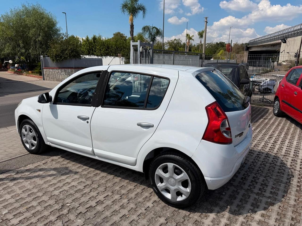 Dacia Sandero 1.4 8V GPL Lauréate-12/2009