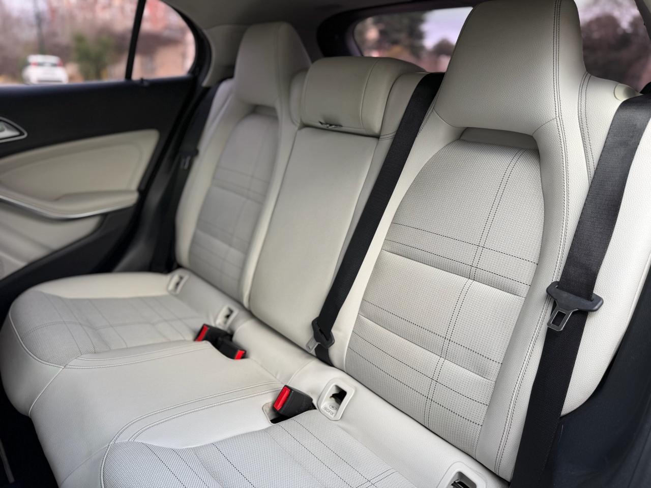 Mercedes-benz GLA 200 2.2 136cv Automatic 4Matic Premium 2015