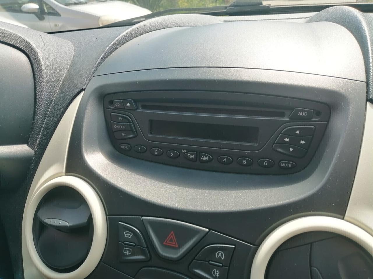 FORD KA 1.2 69CV TITANIUM 2012 EURO5 FULL