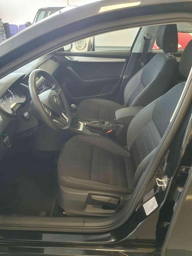 SKODA Octavia 1.6 TDI SCR 115 CV Wagon