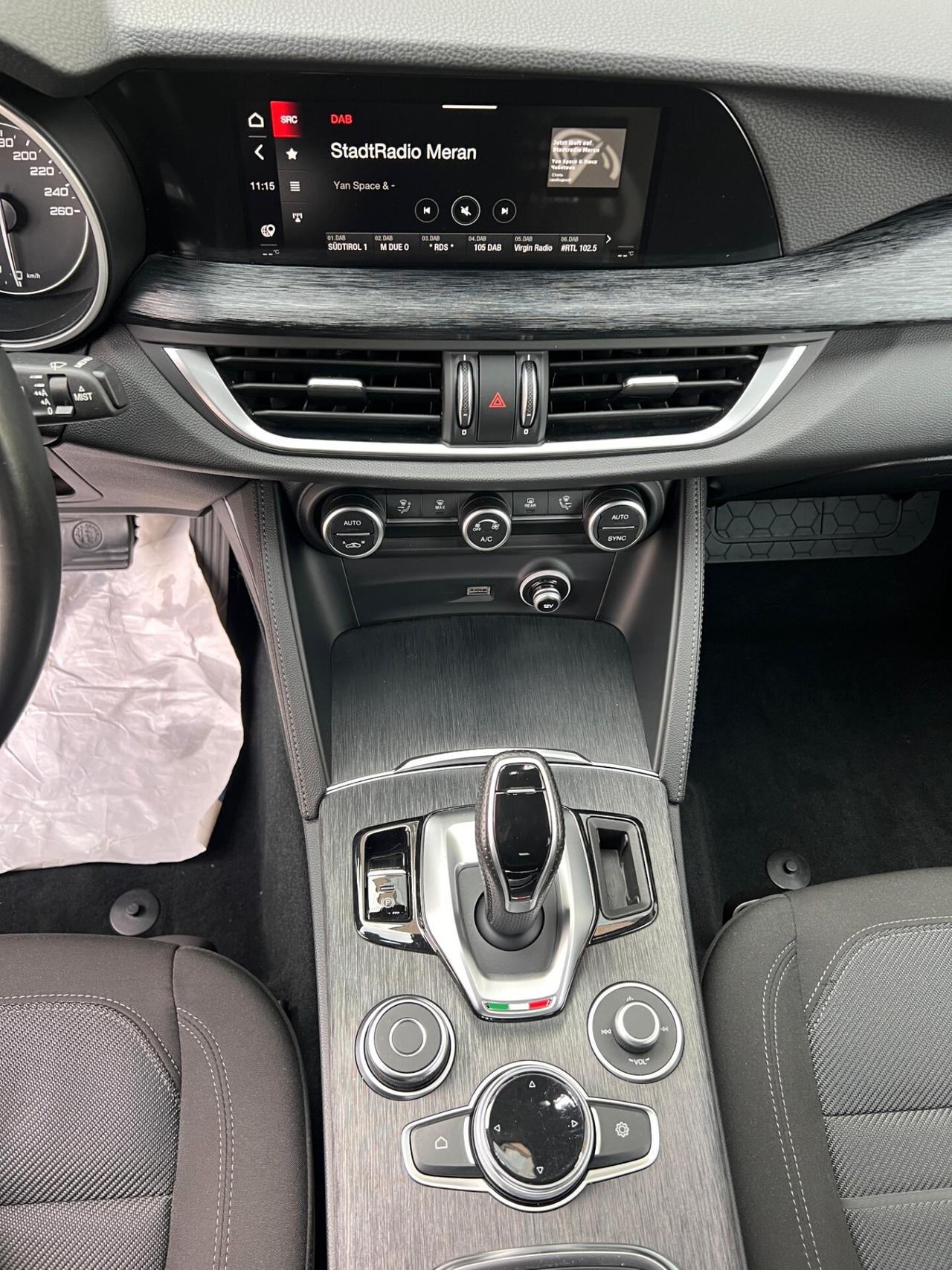 Alfa Romeo Stelvio 2.2 Turbodiesel 190 CV AT8 Q4 Business