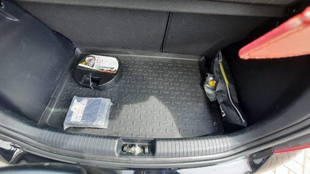 HYUNDAI i20 1.2 5p. Sound Edition GPL