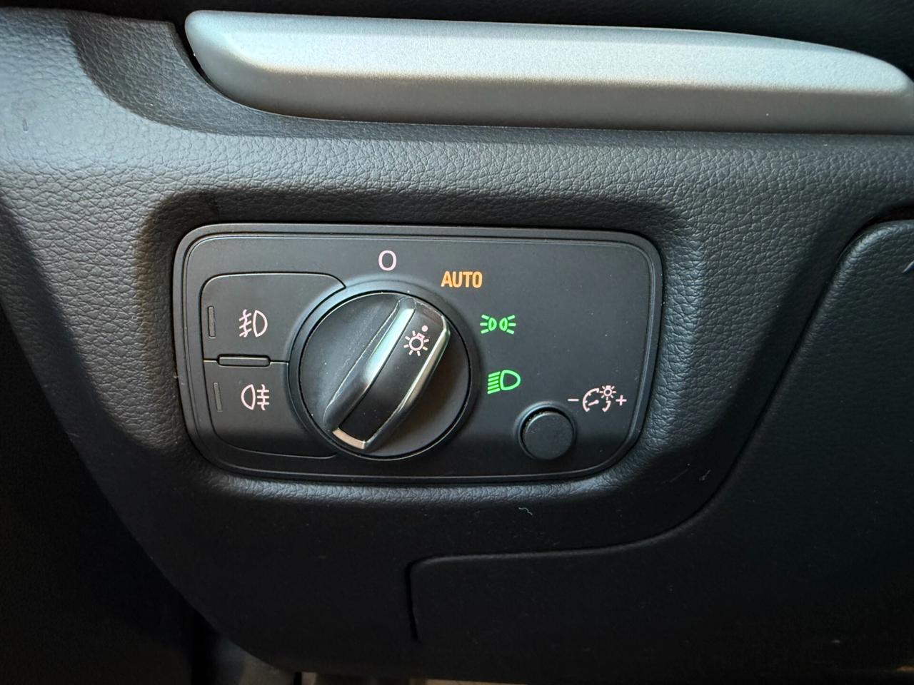 Audi A3 SPB /2.0 TDI 150CV/AUTOMATICA/LED/NAVI