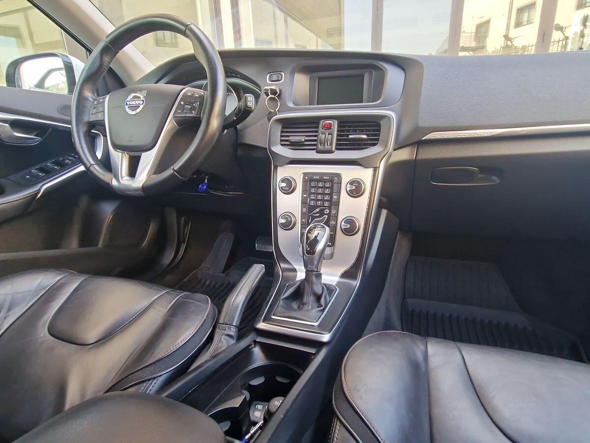 VOLVO V40 CROSS COUNTRY 2.0