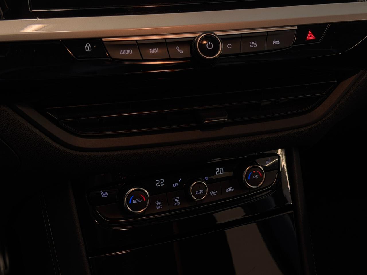 Opel Grandland GSe awd Benzina/plug-in 1.6cc 300cv automatica