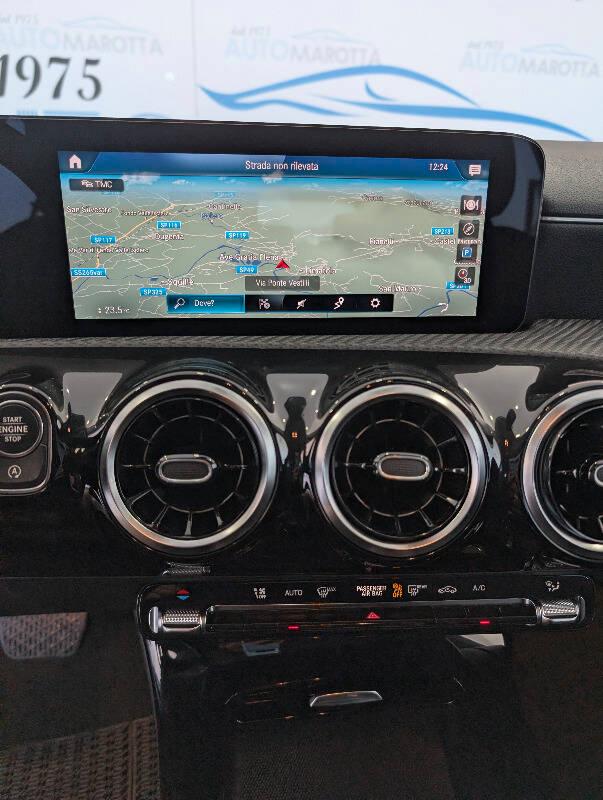 Mercedes CLA Shooting Brake 180 d Business Extra auto MOTORE MERCEDES!