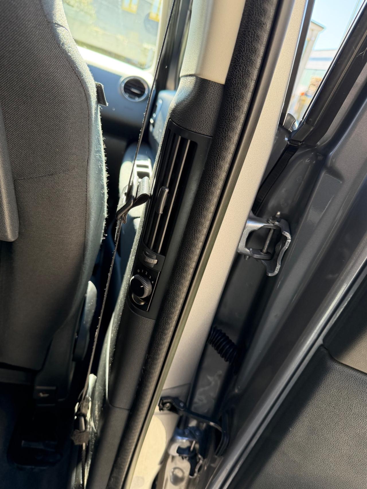 Peugeot 5008 1.6 HDi 115CV Business