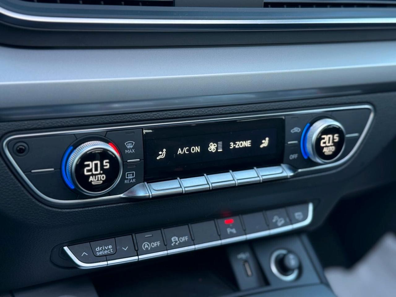 Q5 SPB 40 TDI 204cv quattro S-Line + Tetto + Daytona Grey