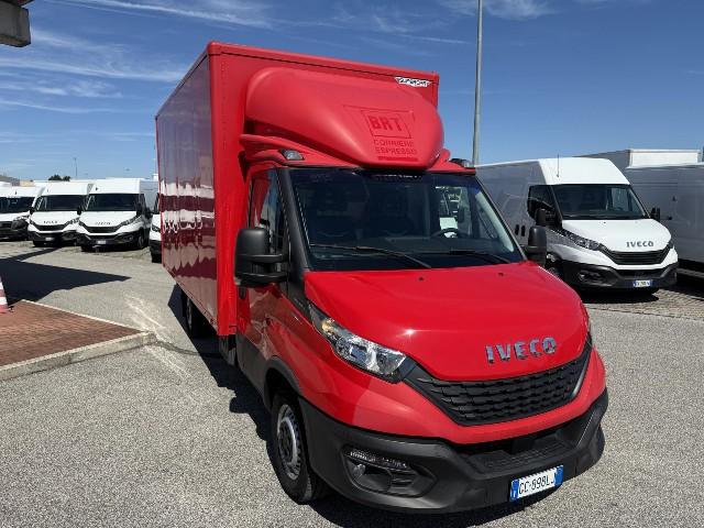 IVECO DAILY 35S16H3.0 BOX