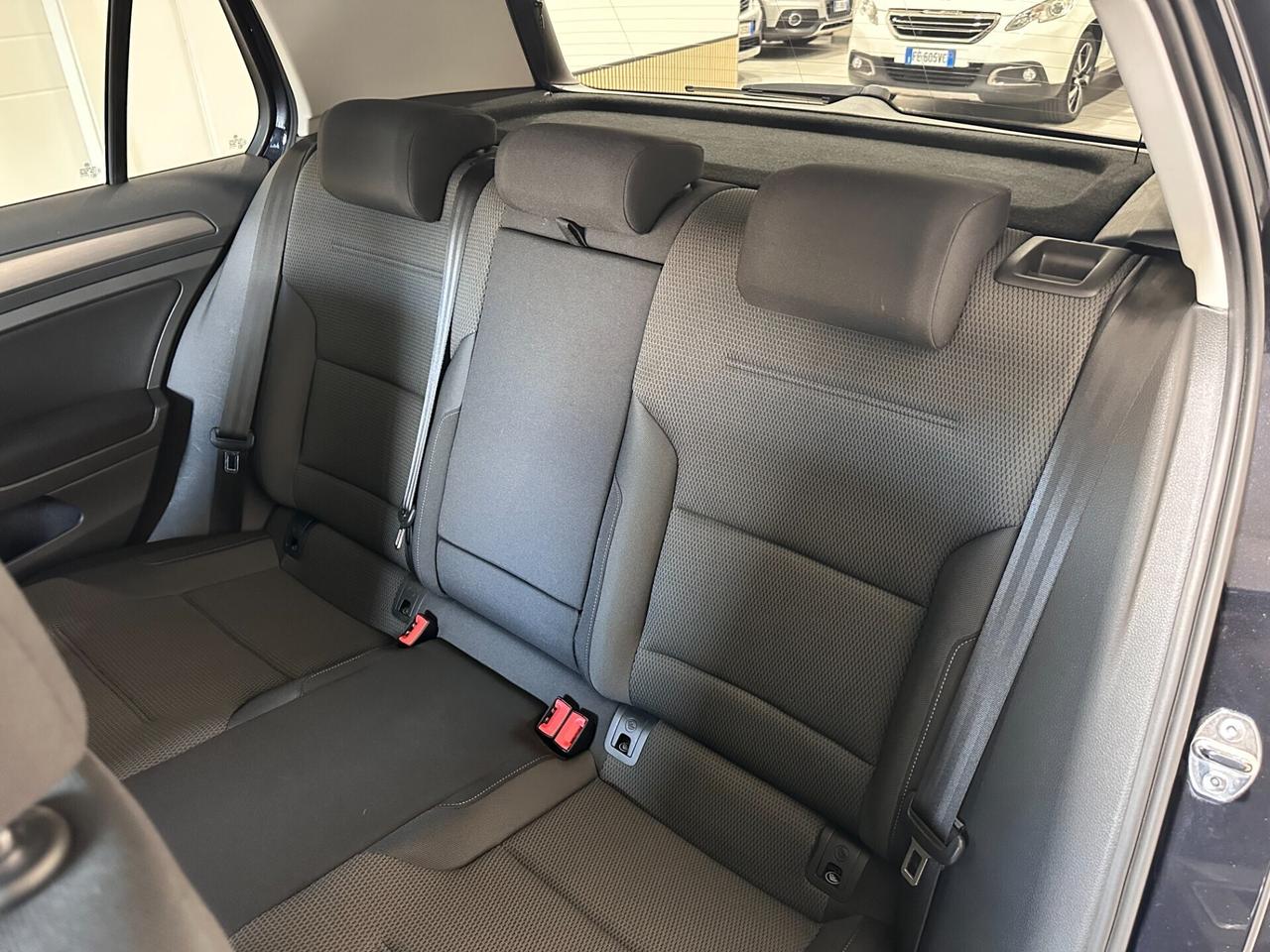 Volkswagen Golf 1.6 TDI 5p. Comfortline - Km 75.00